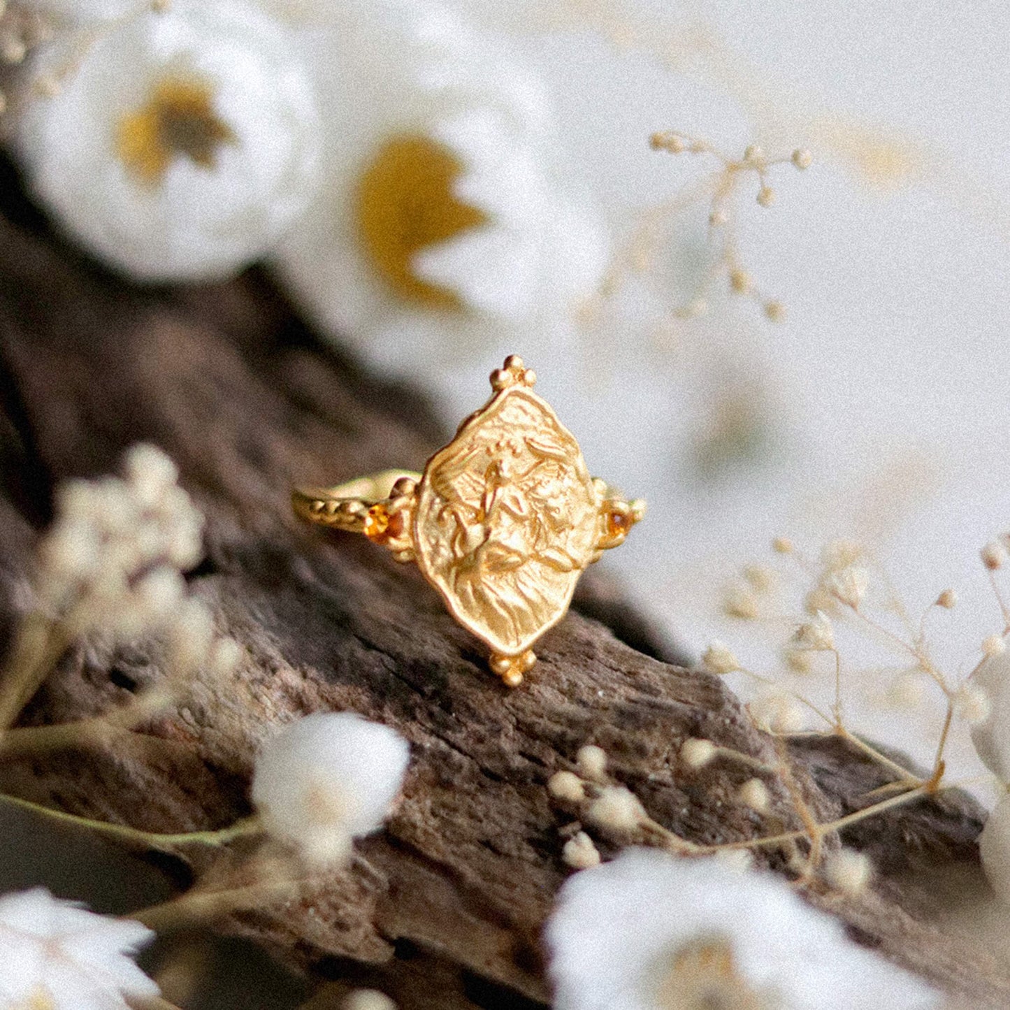 Gentle Devotion • Ring