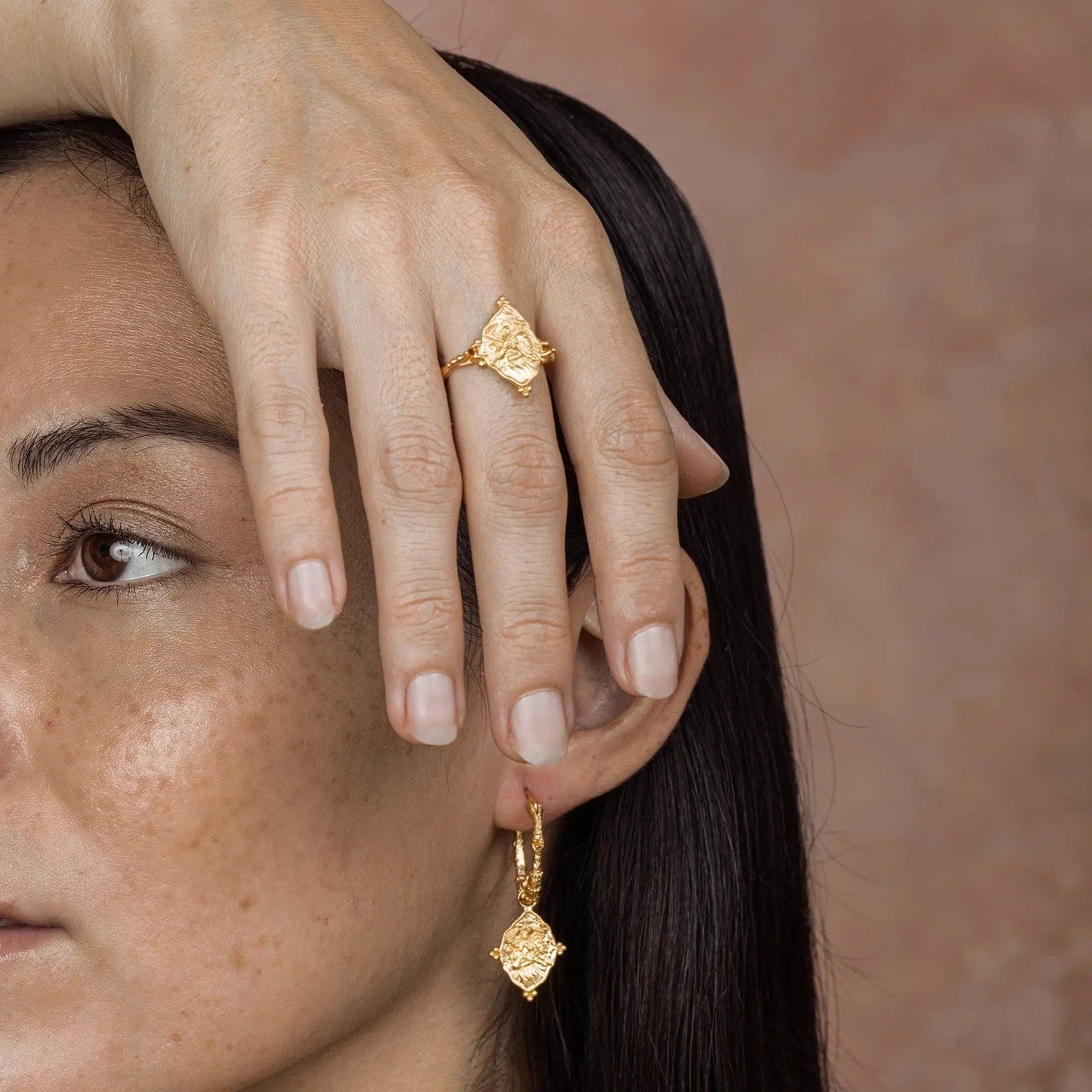 Gentle Devotion • Ring