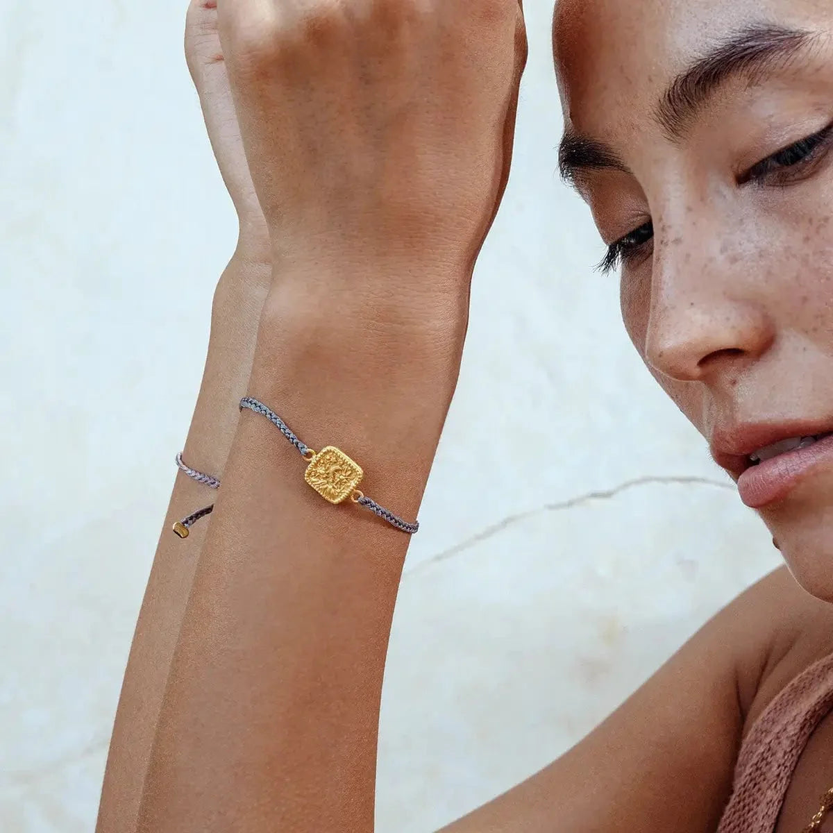 The Universe Has My Back Bracelet • Cord